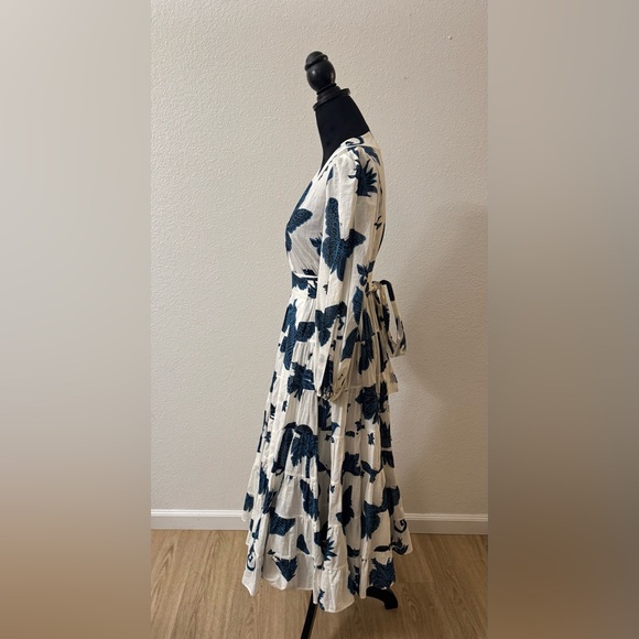 Banana Republic Navy and Cream Floral Wrap Midi Dress - Picture 3 of 10